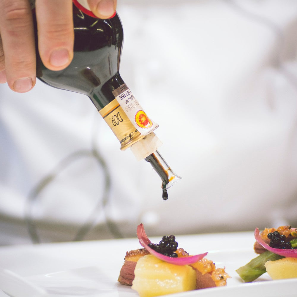 Acetaia Malpighi – Aceto Balsamico Tradizionale di Modena DOP Extravecchio al Ciliegio – 100 ml – Solo Mosto Cotto – Selezione da Alta Ristorazione
